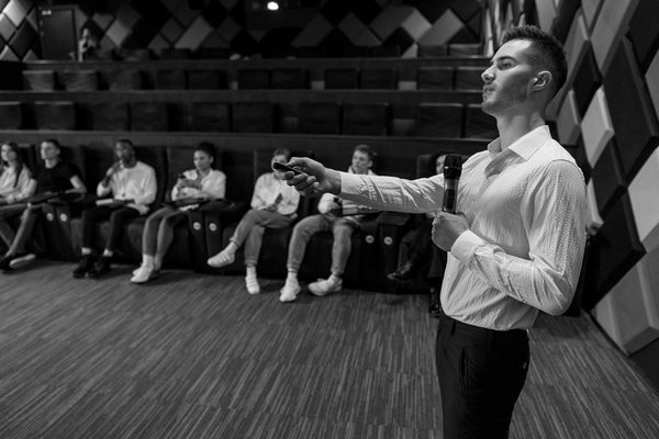 Bénéfices et enjeux des vitrines de boucherie à température positive : optimiser la conservation et l'exposition des viandes